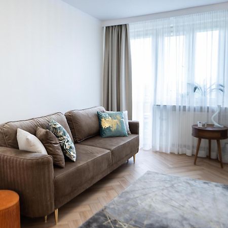 Apartament Zielona Ochota Varşovia Exterior foto